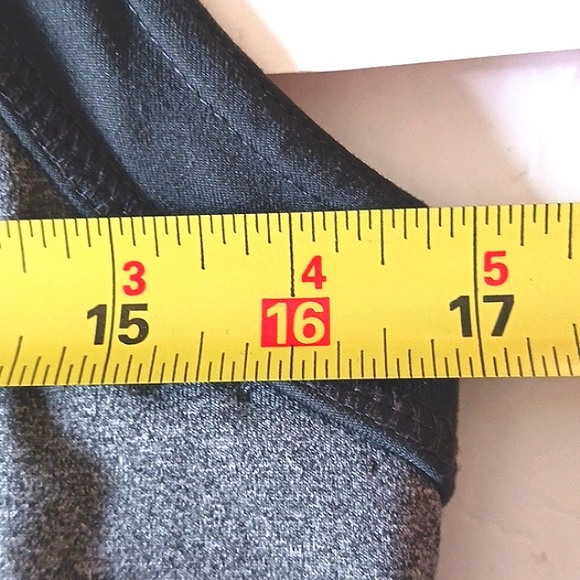 TEK Gear Yoga Athletic Tank Top Grey/Black Built In Bra Size XL - Picture 11 of 12